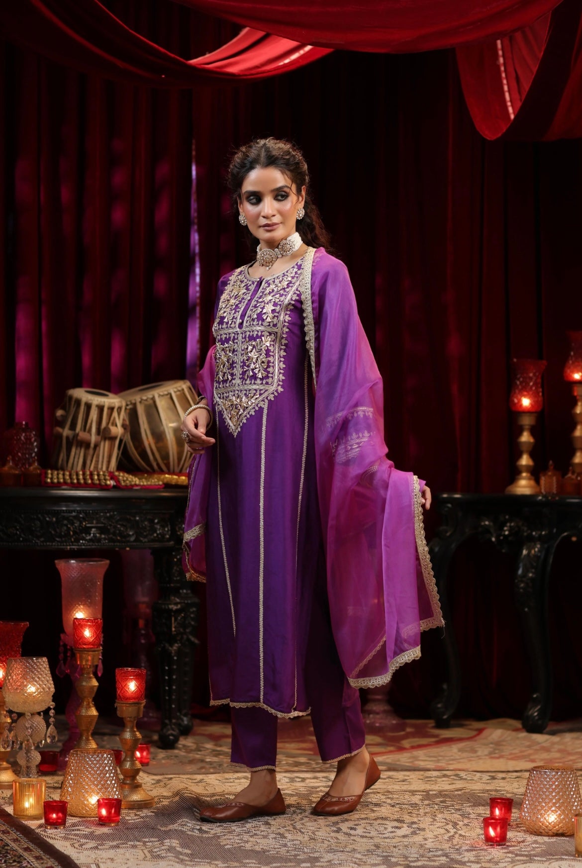 Purple Silk Kurta Pant Set with Gota and Zari work. Organza Dupatta. Side view.