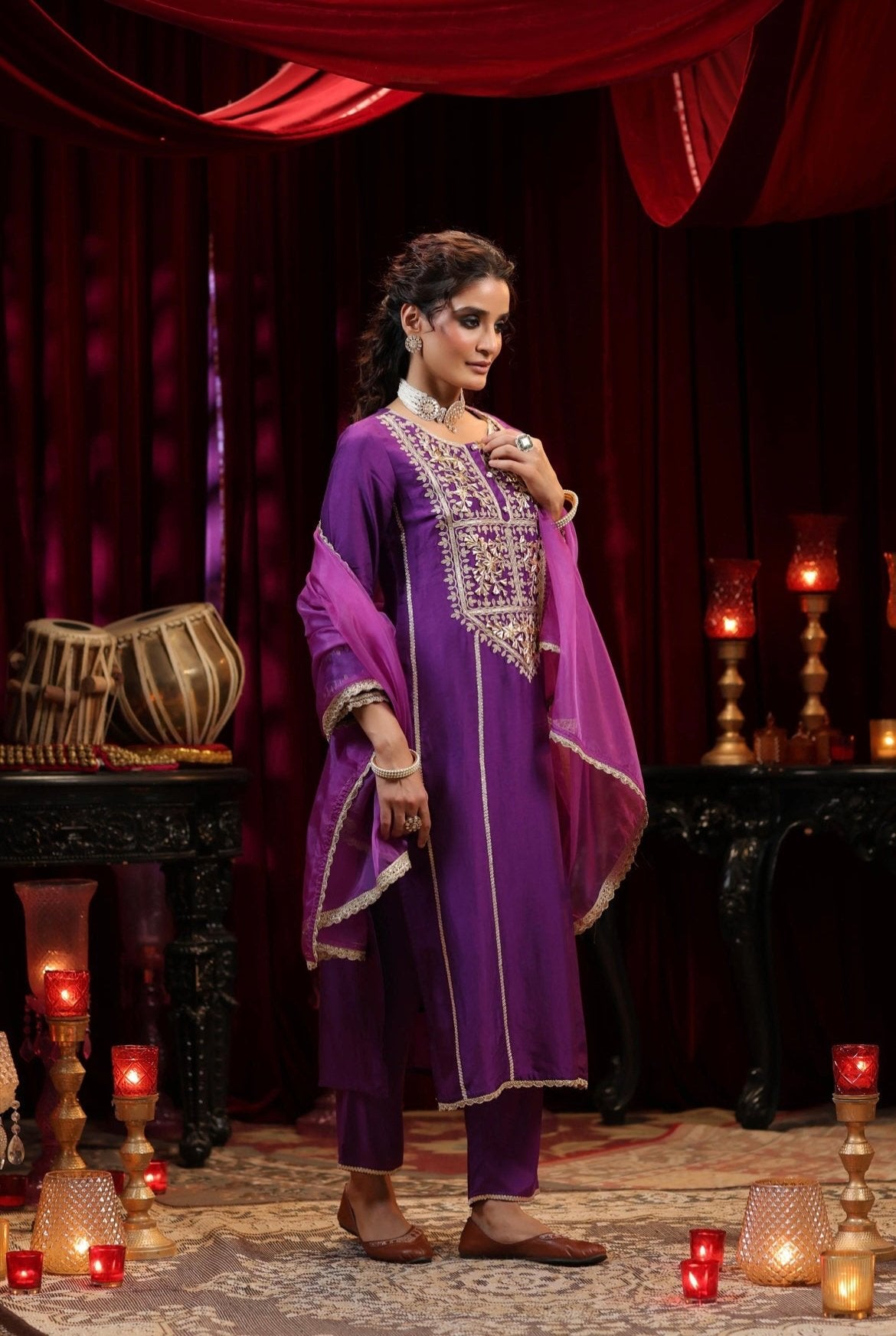 Purple Silk Kurta Pant Set with Gota and Zari work. Organza Dupatta. Side view.