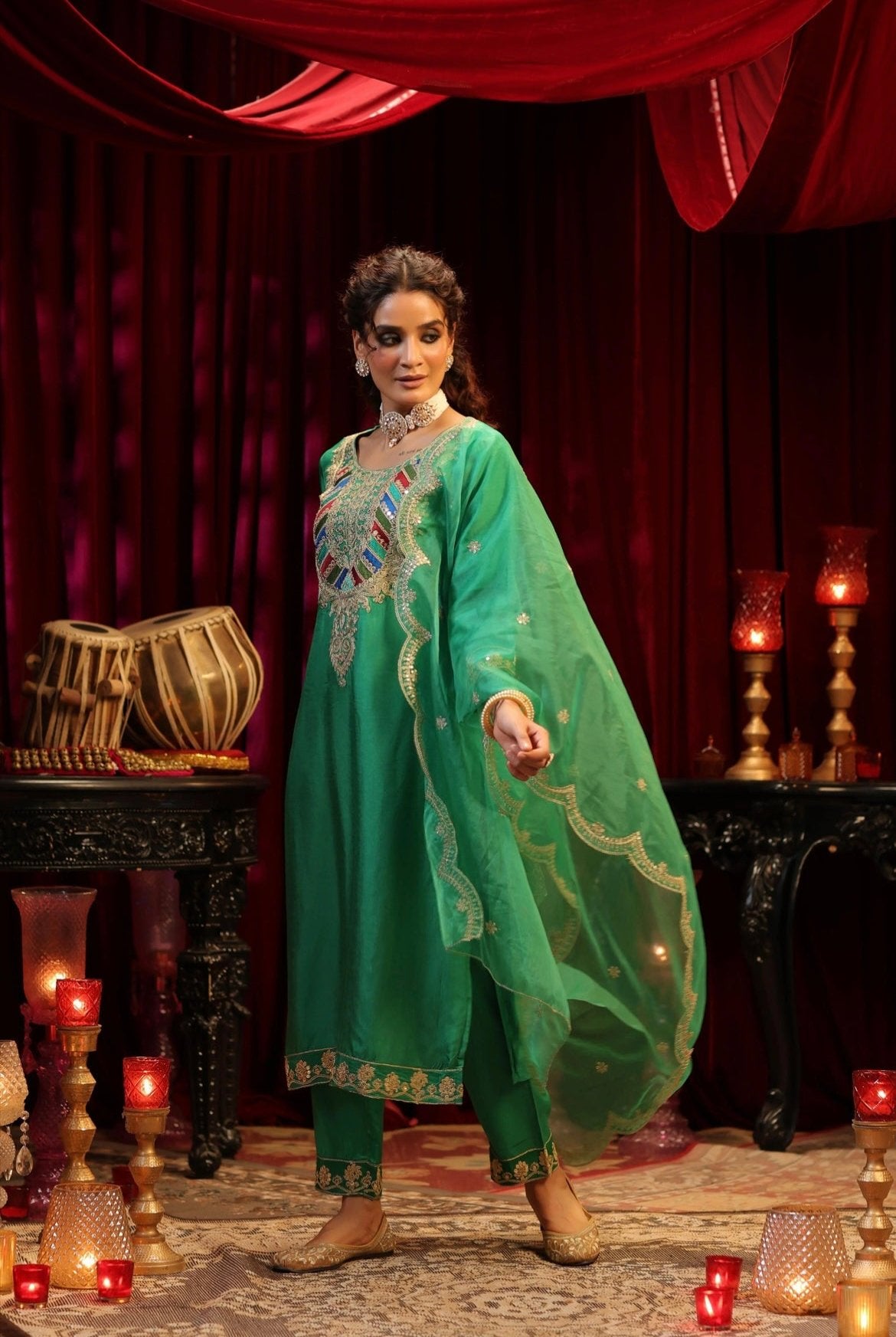 Green Silk Kurta Pants, Zari dori embroidery and thread work. Organza Dupatta. Side view.